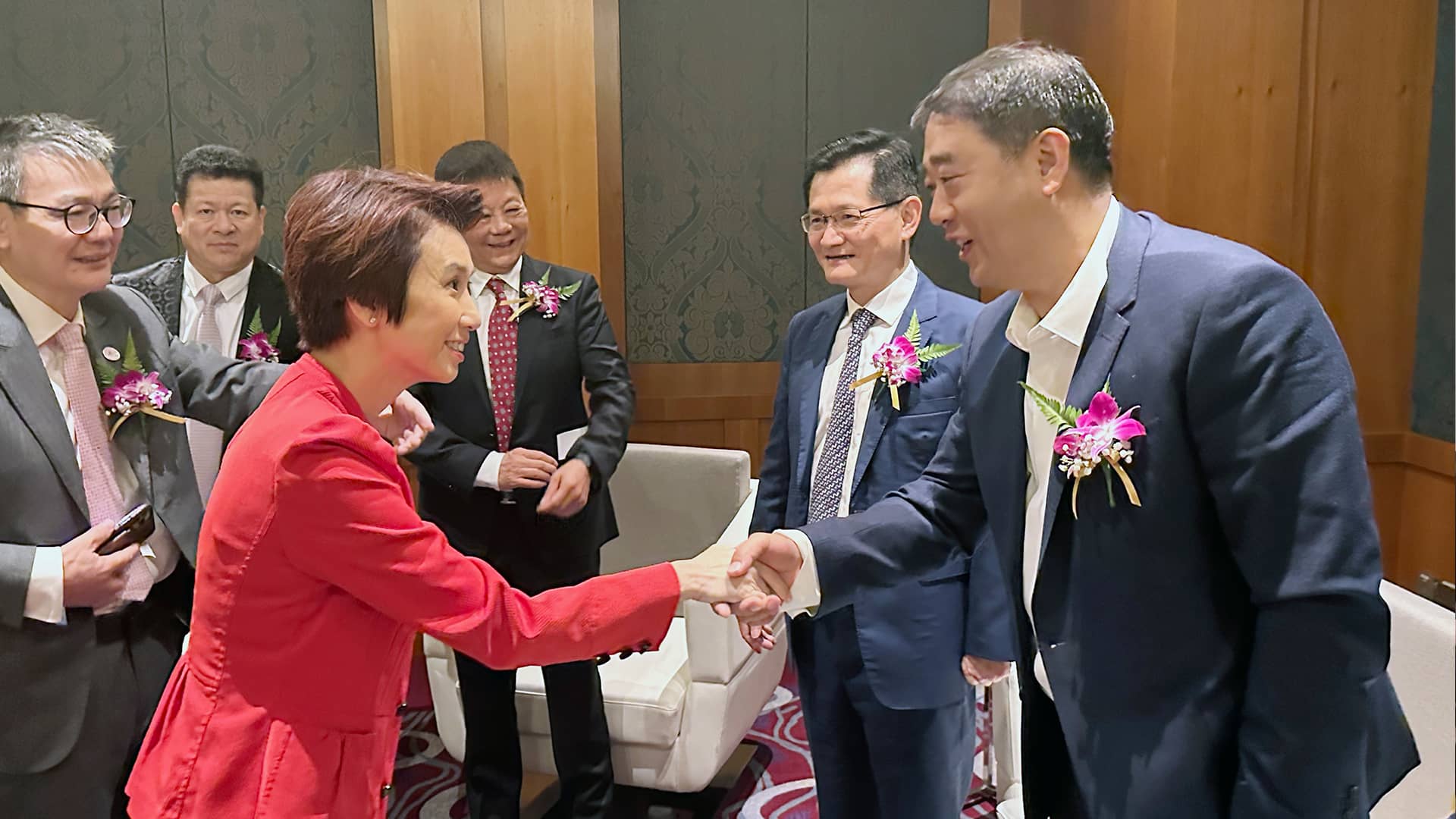 中国尊龙集团